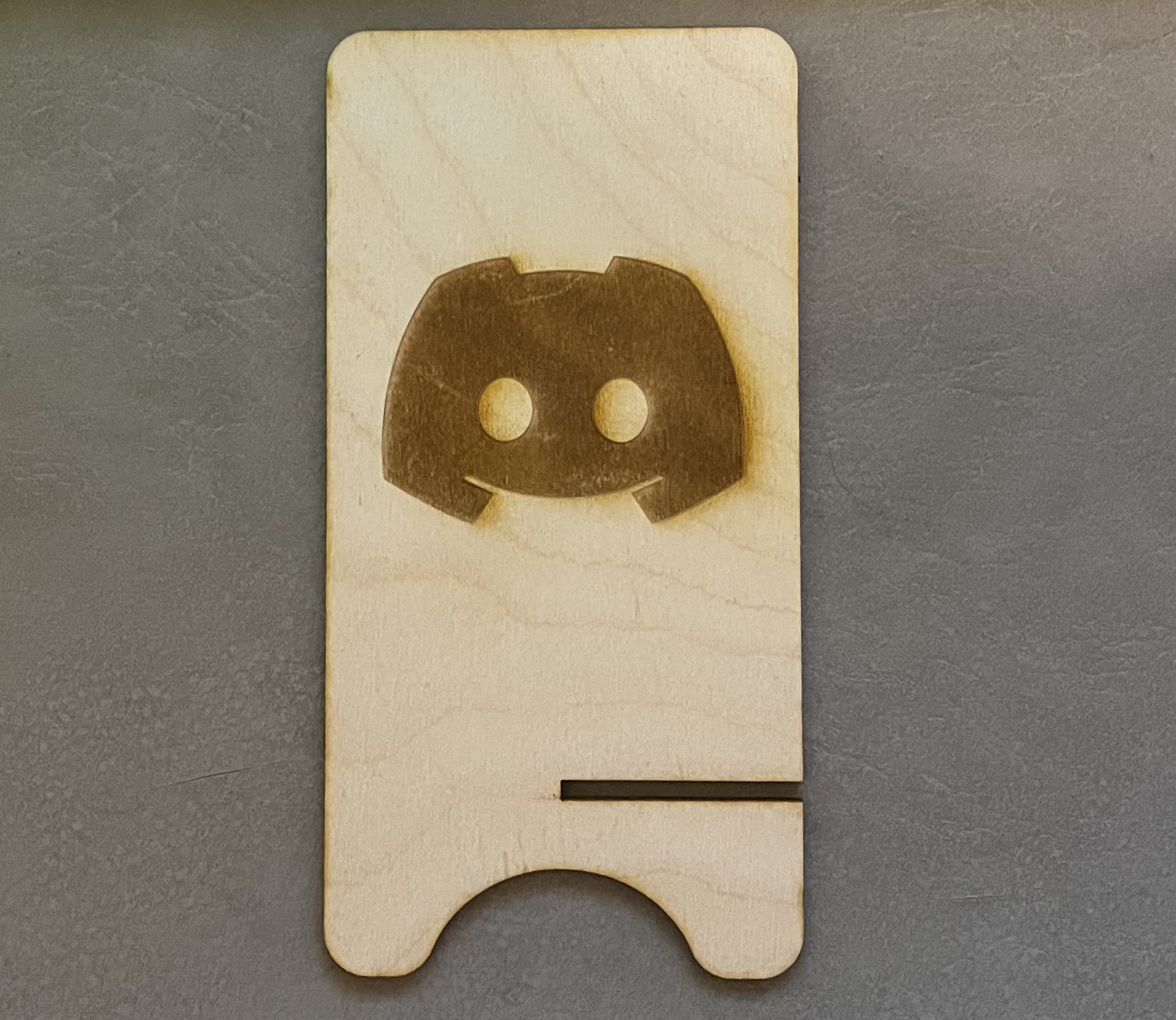 Laser cutting experiment - finished phone stand